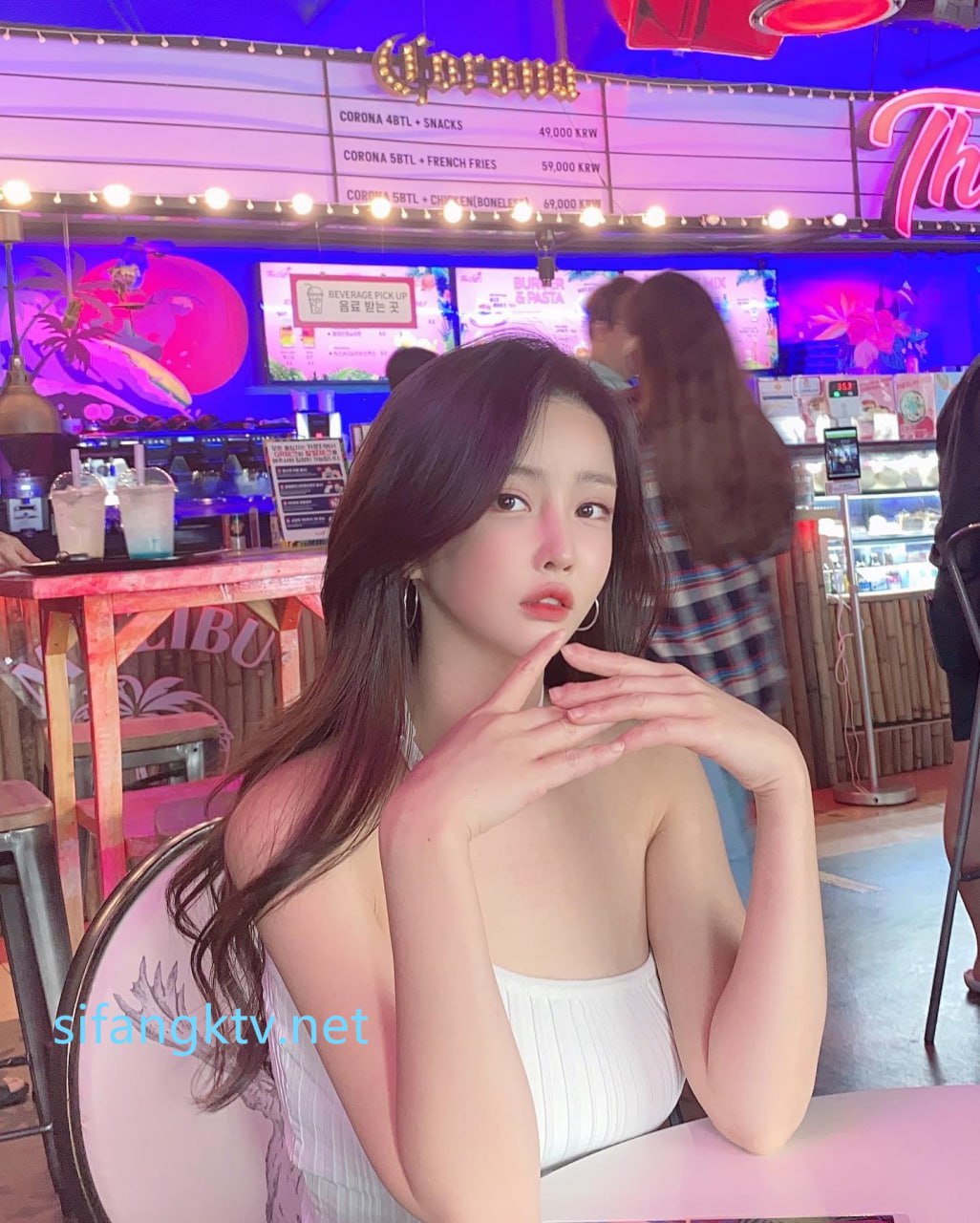 【2023_03_10】Slightly_prominent_pink_Liu_Lun&D_C_C_G_posture_Eat.m4v